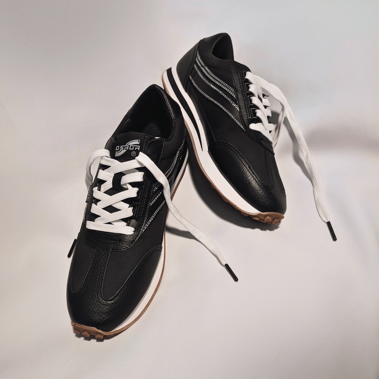 Osaga 80 Unisex Black Leather Retro Sneaker