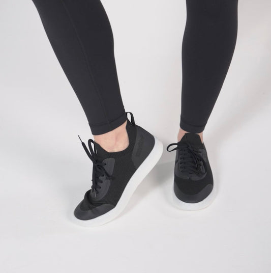 Skiff2 Black